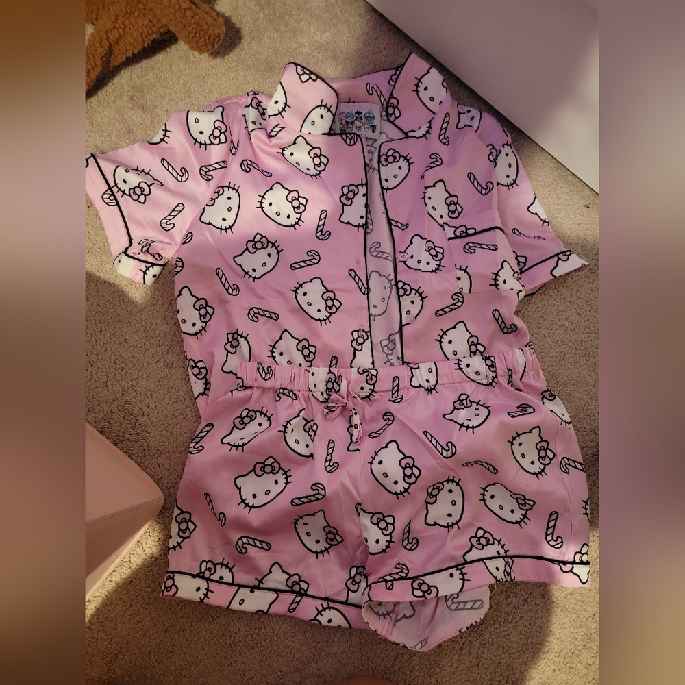 Hello kitty forever 21 christmas pj set